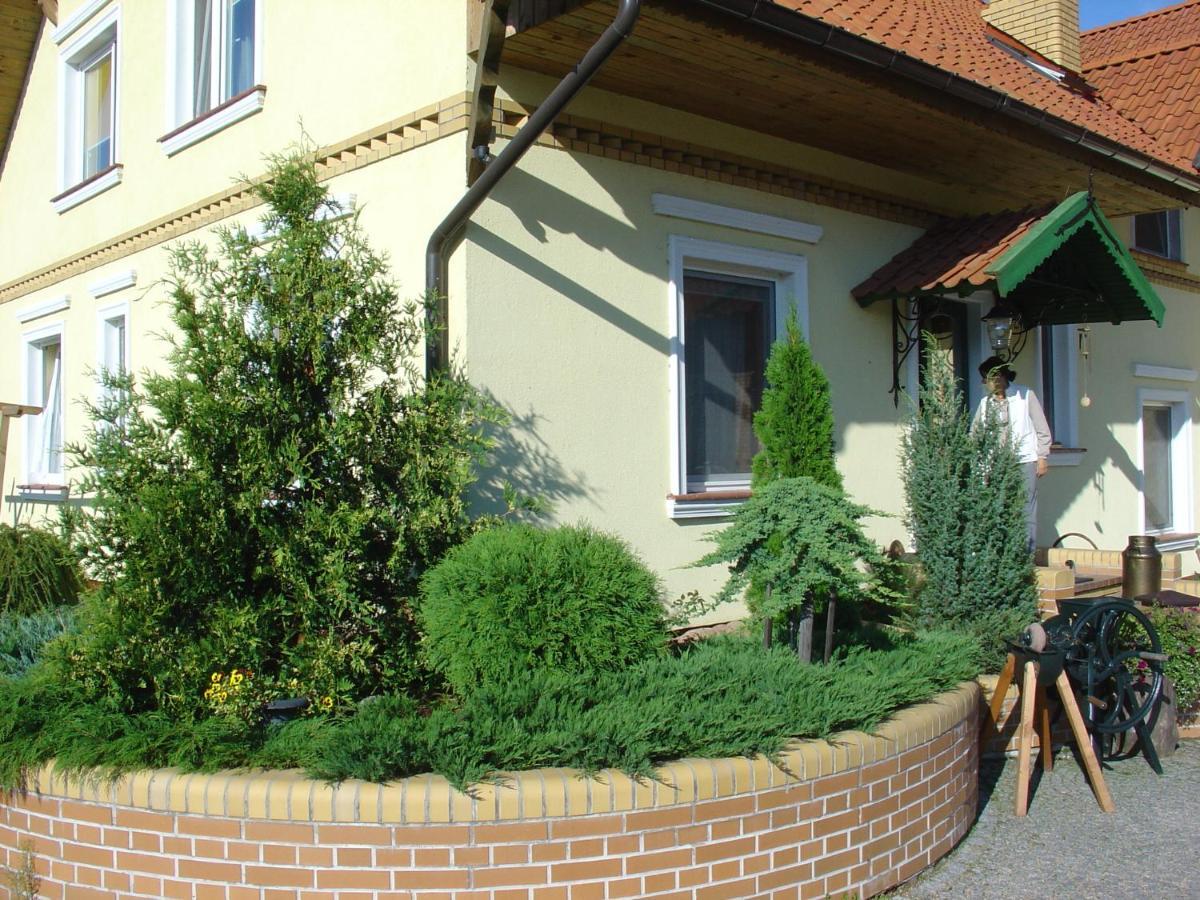 Hotel Majatek Gize Marczak Olecko Exterior foto