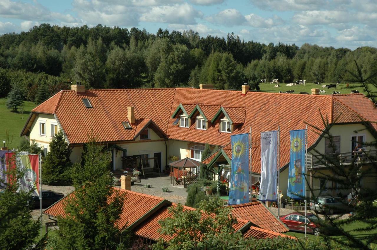 Hotel Majatek Gize Marczak Olecko Exterior foto
