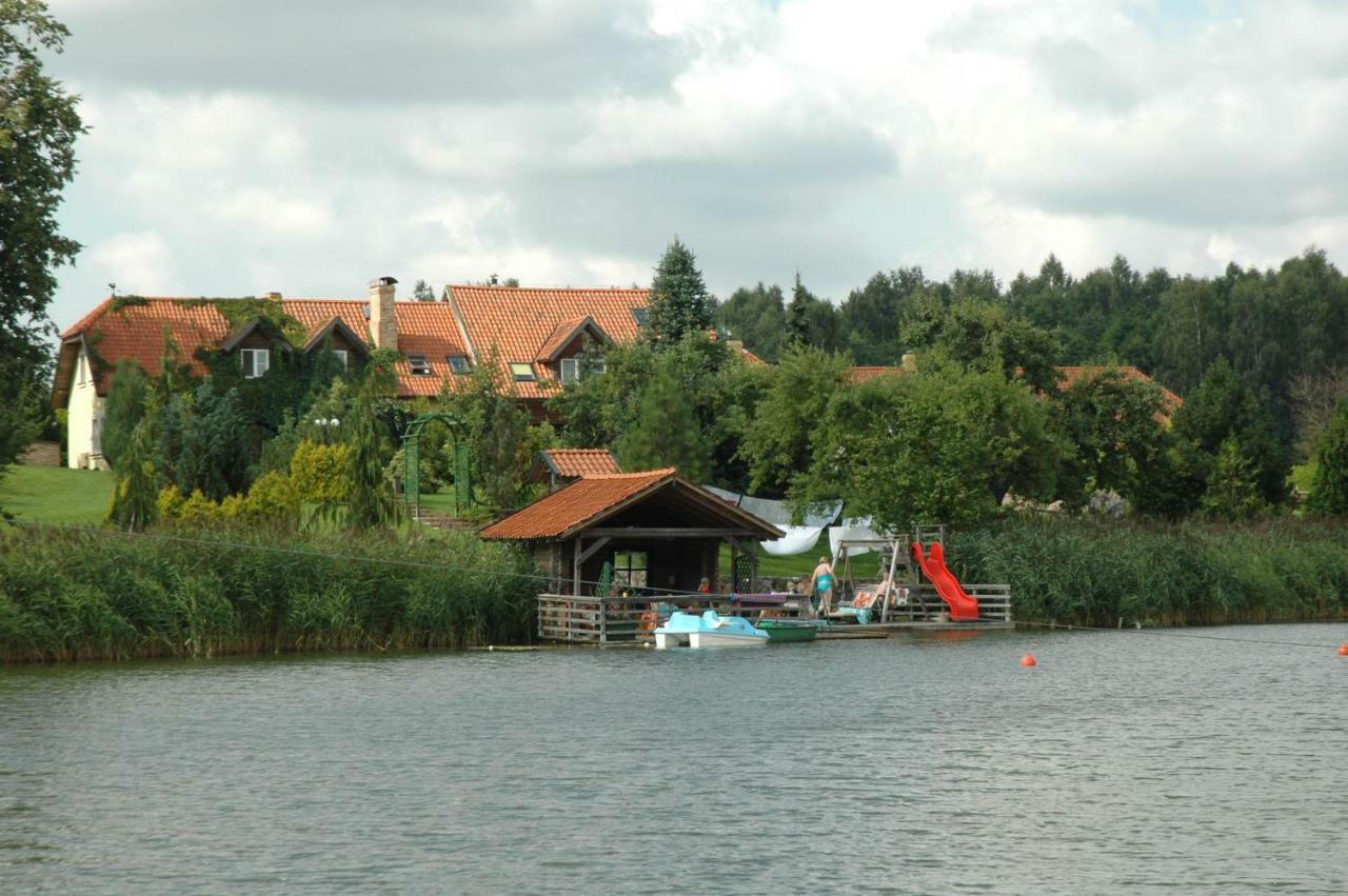 Hotel Majatek Gize Marczak Olecko Exterior foto